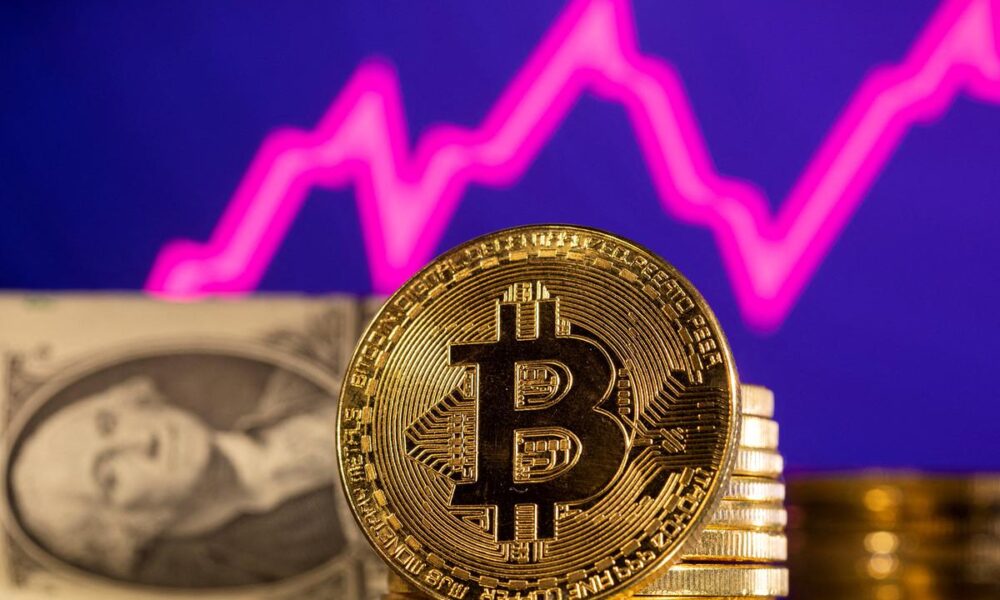 After the Bitcoin halving weekend, the cryptocurrency market sees small gains